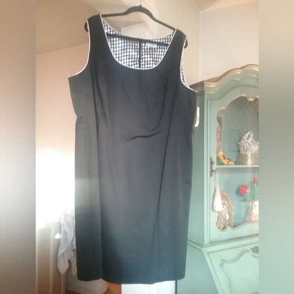 Tahari Dress with Jacket Size 22- Lined in Black and White Houndstooth - NWT - Picture 2 of 9